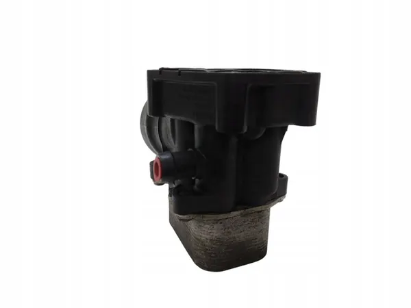 Olje filterfäste Skoda Roomster 2006 03L117021B image 6