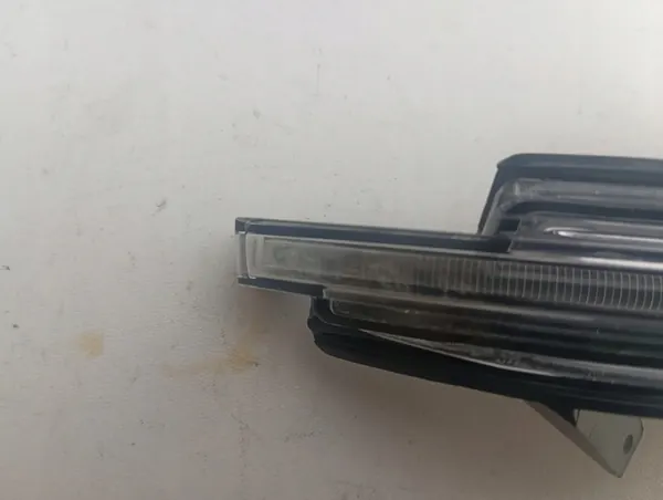 Pisca Lateral Direito Porsche Cayenne 10-14 image 2