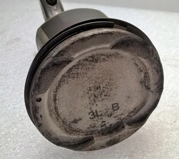 OEM 1.2 16V G4LA Kolv Vevstake Set - Begagnad image 9