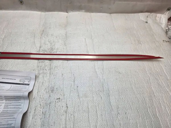 OEM A4491ADE00ST Moldura de maletero para KIA Carens IV image 6