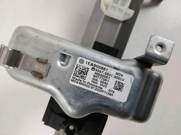Styrkolumnsaxel OEM 1EA419512F för Skoda image 3