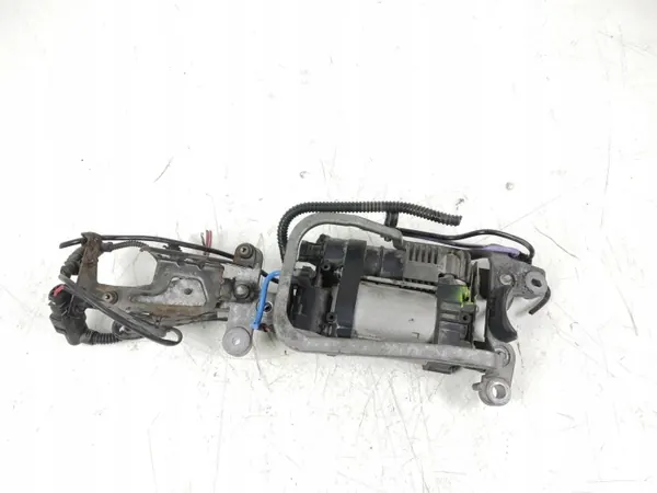 Porsche Macan Veringscompressor OEM 95B616006C image 2