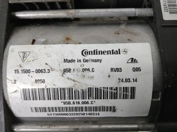 Porsche Macan Veringscompressor OEM 95B616006C image 5