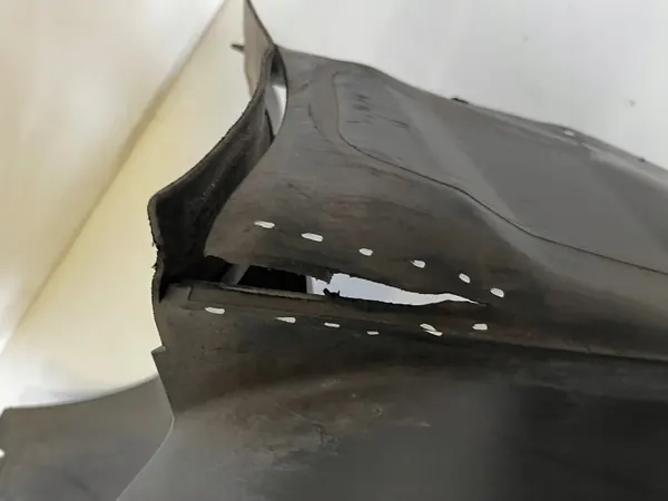 Porsche 911 991 oikea etulokasuoja OEM 99150470203 image 5