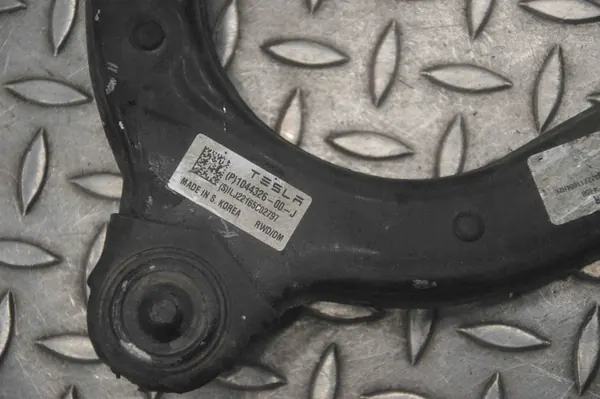Braccio di Controllo Anteriore Sinistro TESLA MODEL 3 104432600J image 5