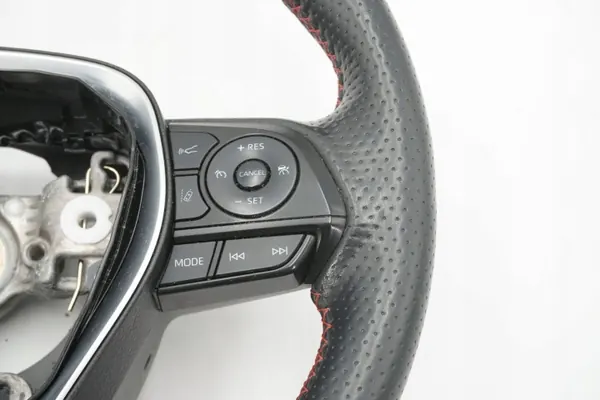 Volant cuir OEM usagé pour Toyota Corolla GR Sport image 6