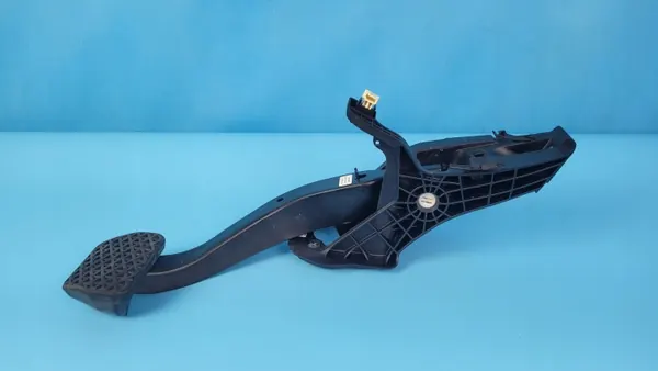 Pedal de Freno BMW 3 G21 OEM 6873114 - Usado image 4