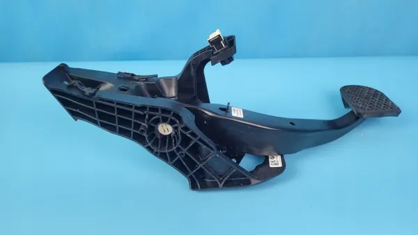 Pedal de Freno BMW 3 G21 OEM 6873114 - Usado image 7