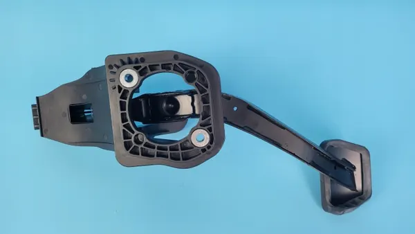 Pedal de Freno BMW 3 G21 OEM 6873114 - Usado image 8
