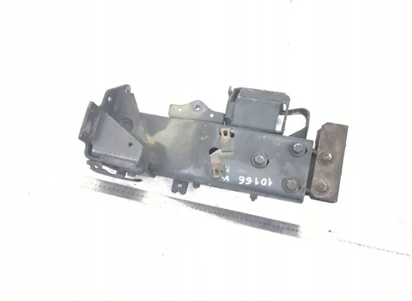 OEM 9305203733 Support de plaque inférieure gauche image 2
