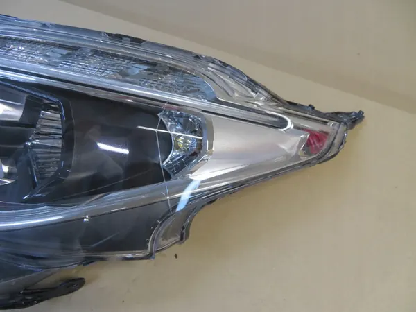 Linker Koplamp Peugeot 208 I 1 Lift 9822690480 image 2