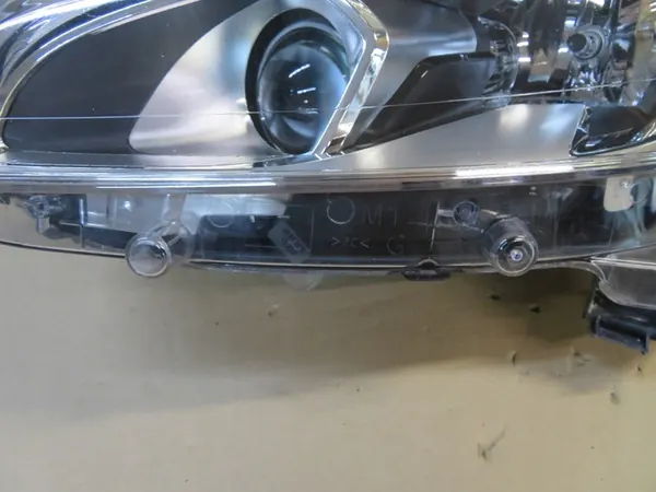 Linker Koplamp Peugeot 208 I 1 Lift 9822690480 image 6