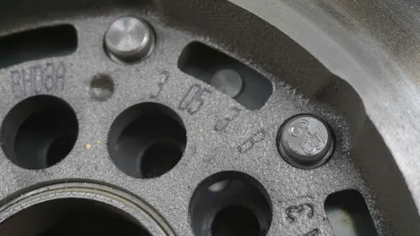 Volvo V60 S60 V40 2.0 D D2 Kaksimassajousi image 4