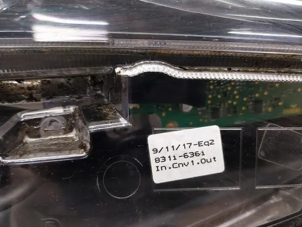 Lámpara LED Delantera Derecha Toyota Auris II 81130-02J61 image 2