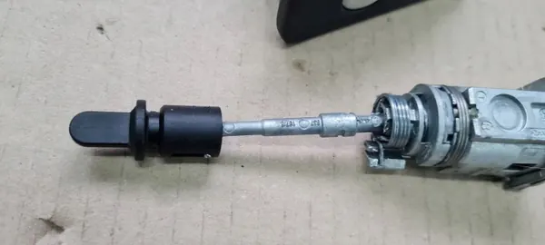 OEM 4M8837167 Ovenlukon sisäosa Audi SQ8 RSQ8 Q8 image 5