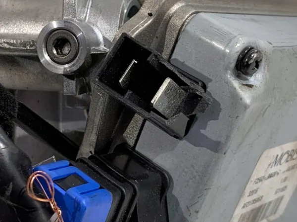 Pompe de direction OEM 56300F2200 pour Hyundai Elantra image 4