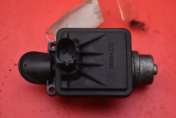 OEM 55584232 Ajustador de compuerta colector Opel - Usado image 2