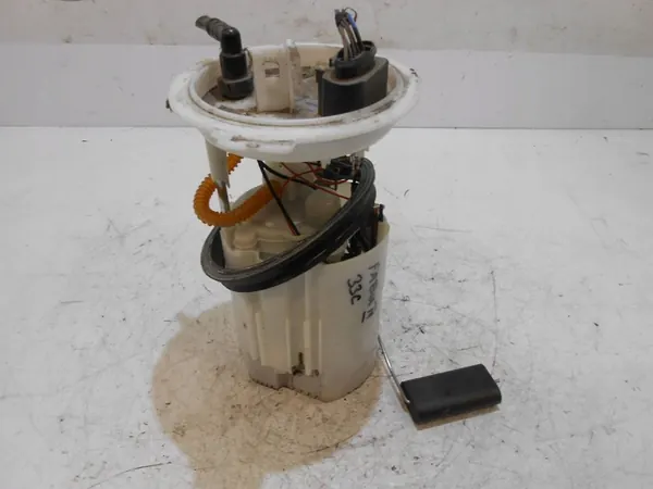 SKODA FABIA III Brandstofpomp Drijver 6C0919051J image 6