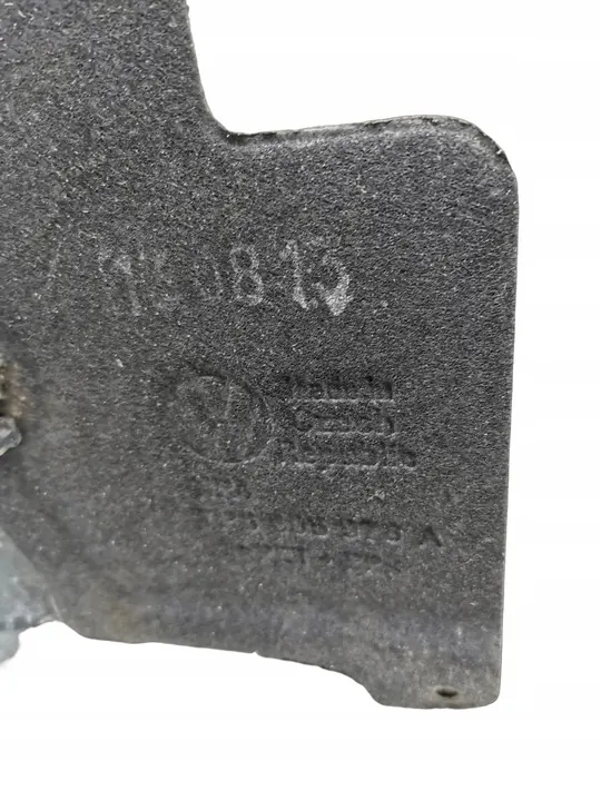 Right Front Wheel Arch VW Touareg II 7P 7P6805978A image 3