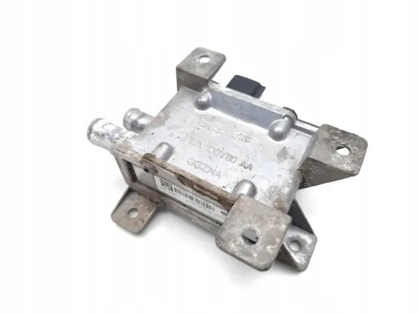 Válvula de controlo de refrigerante JPLA-10C780-AA Land Rover image 10