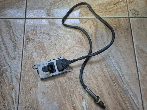 Capteur NOx DAF XF 106 Lift A3C0272620077 image 1