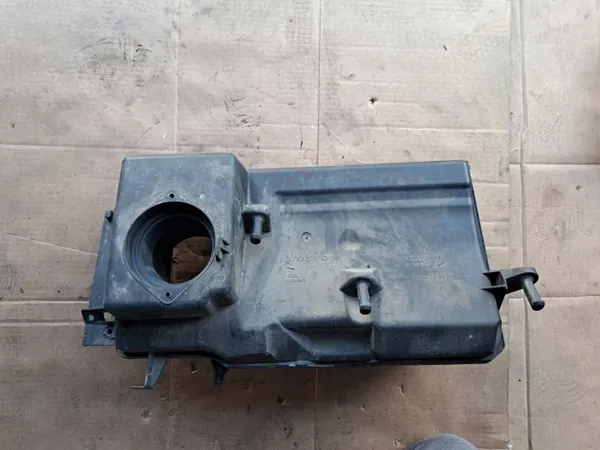 Ilmansuodatin kotelo OEM 30677718 Ford Mondeo MK4 2.5T image 2