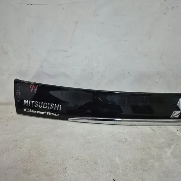 Moldura de porta-malas OEM 5817A077ZZ para Mitsubishi Eclipse Cross image 3