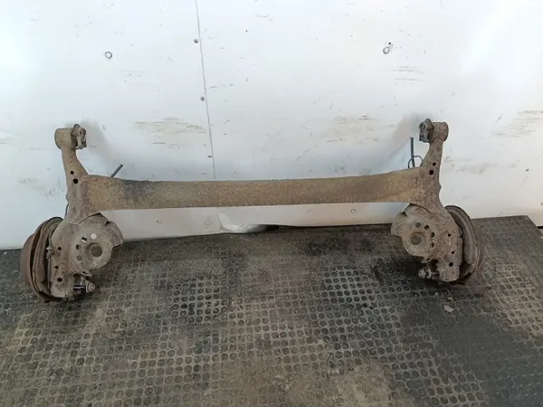 Hinterachsschwinge OEM für Toyota Yaris I FL 1.0 image 4
