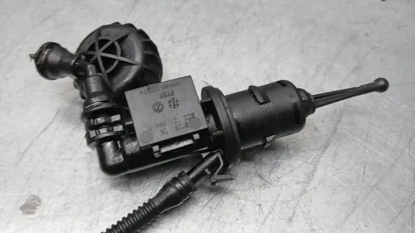 Bomba de Embreagem VW Passat B6 2.0TDI 05-10 Sedan 3C0721388B image 6