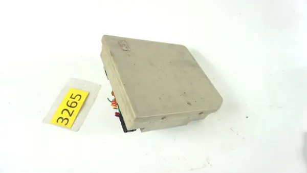 OEM Sulakekotimoduuli Nissan Micra K12 Note I E11 image 3