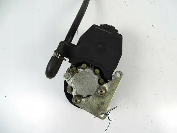 Mercedes CLK W208 Servostyrningspump A0024662401 image 4