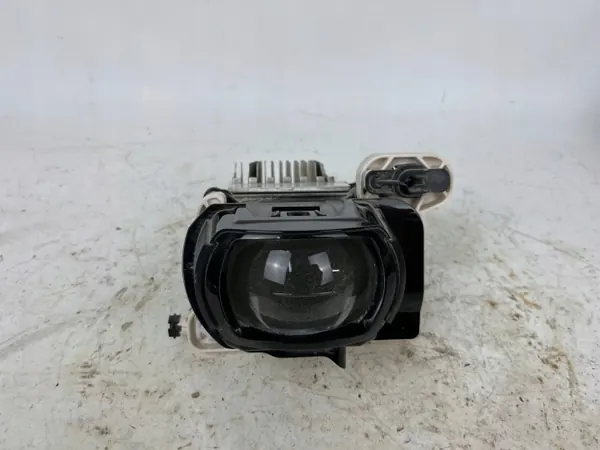Peça Farol Volvo Lado Direito Usado OEM 23392620 image 2