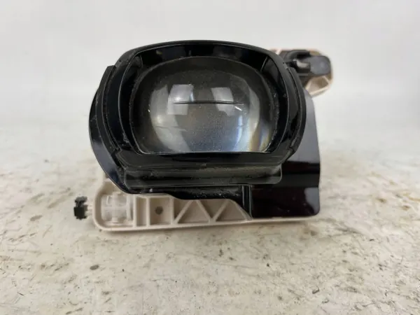 Peça Farol Volvo Lado Direito Usado OEM 23392620 image 3