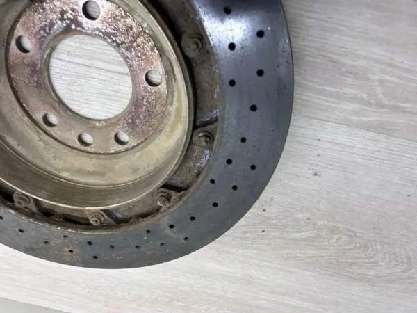 Disque de frein arrière gauche OEM 7P5615601E Porsche Cayenne image 5