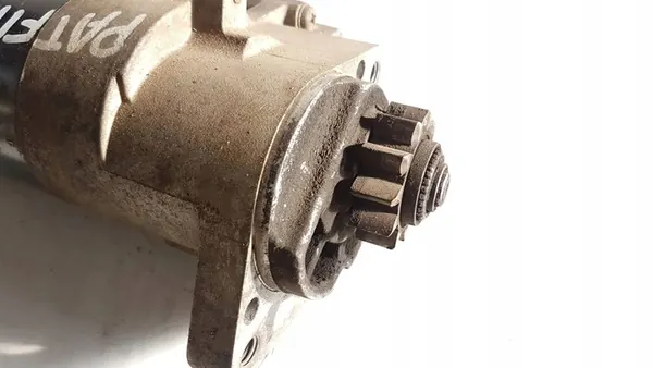 Motor de arranque Nissan OE 23300-EB300 image 4