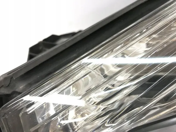 MERCEDES A 176 LINKER LAMP 1768203861 image 4