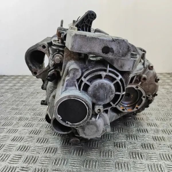 VW Passat B6 3C2 Växellåda 2008 KRM Begagnad image 4