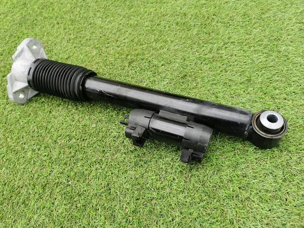 AMORTECEDOR TRASEIRO MERCEDES W167 A1673209000 image 3