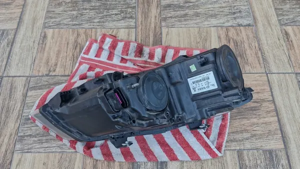 VW Polo 6R 6R1 09-14 Farol Esquerdo Preto 6R1941007G image 4