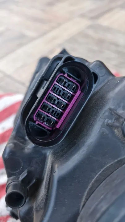 VW Polo 6R 6R1 09-14 Farol Esquerdo Preto 6R1941007G image 6