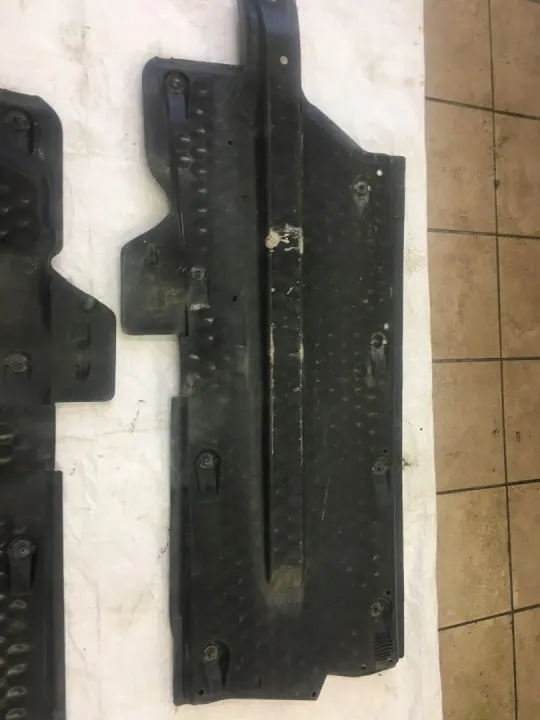 OEM 6Q0825202K/6Q0825201F Protection Sous-Caisse Polo IV image 4