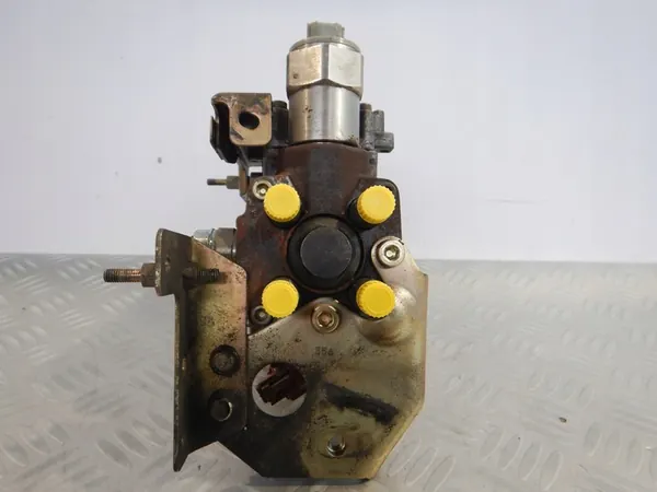 Mazda Premacy I 2.0 DiTD Injection Pump OEM RF4F13800 image 2