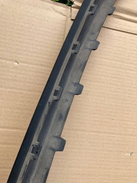 VW POLO 2G Rivestimento Paraurti Anteriore OEM image 10