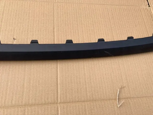 VW POLO 2G Rivestimento Paraurti Anteriore OEM image 4