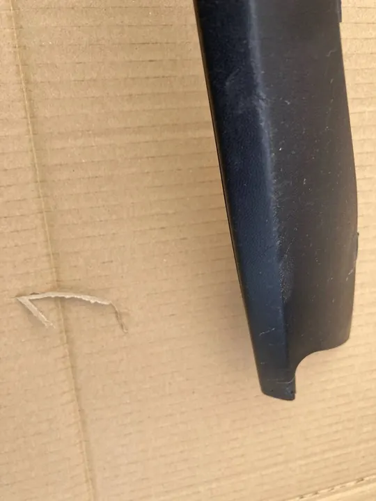 VW POLO 2G Rivestimento Paraurti Anteriore OEM image 7