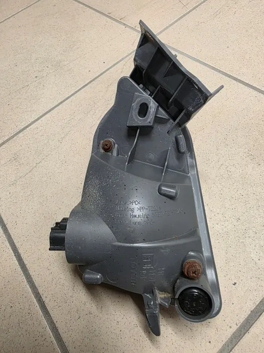 Sumuvalo OEM ICHIKOH 42-60 Toyota vasen taka image 4