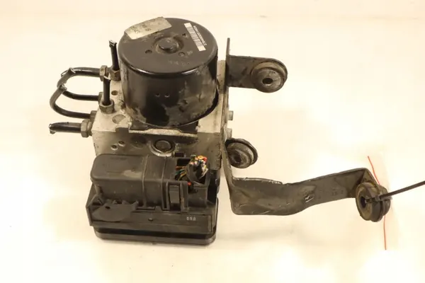 ABS-pumppu OEM BV61-2C405-AJ Ford Focusille image 4