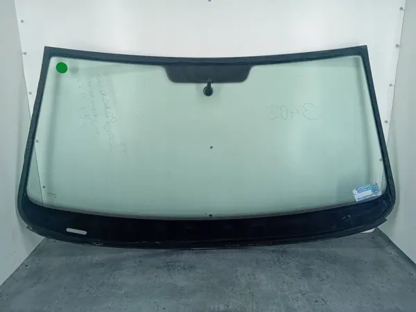 Begagnad VW Beetle vindruta OEM SZYBA CZOŁOWA image 4