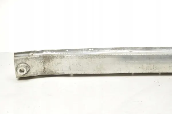 Porsche Etupuskuri 8R0 807 113 D image 4