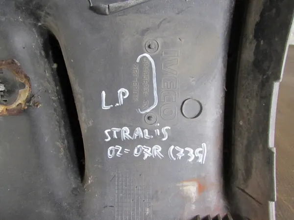 OEM 504056034 Para-lamas Dianteiro Esquerdo Iveco Stralis 02-07 image 8